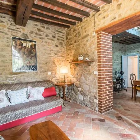 Nyaraló 4 Bedroom Amazing In Castiglion Fiorentino