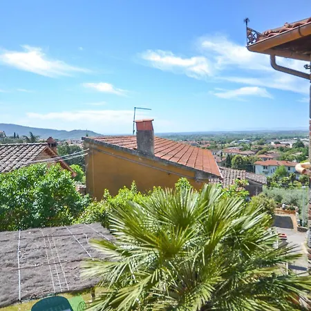 4 Bedroom Amazing In Castiglion Fiorentino